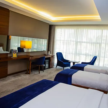 Gold Majesty Hotell 4*