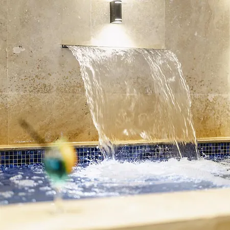 Gold Majesty Hotell 4*