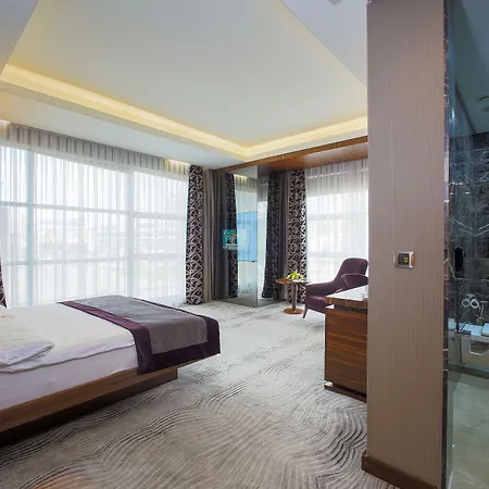 Gold Majesty Hotel