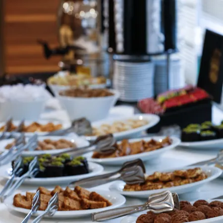 Gold Majesty Otel 5*