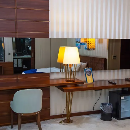 Gold Majesty Hotel