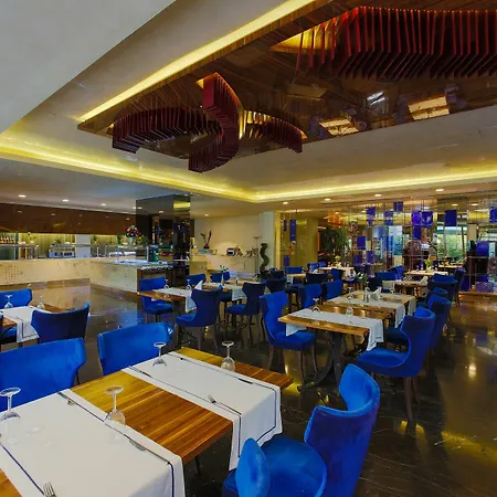Hotell Gold Majesty 4*